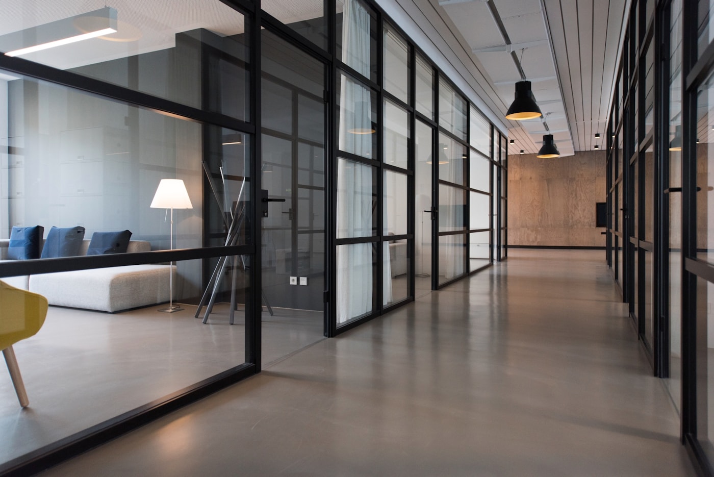 Modern workspace representing a reliable publishing workflow